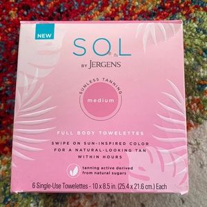 SOL by Jergens sunless tanning “medium”. 6 single use towelettes.
